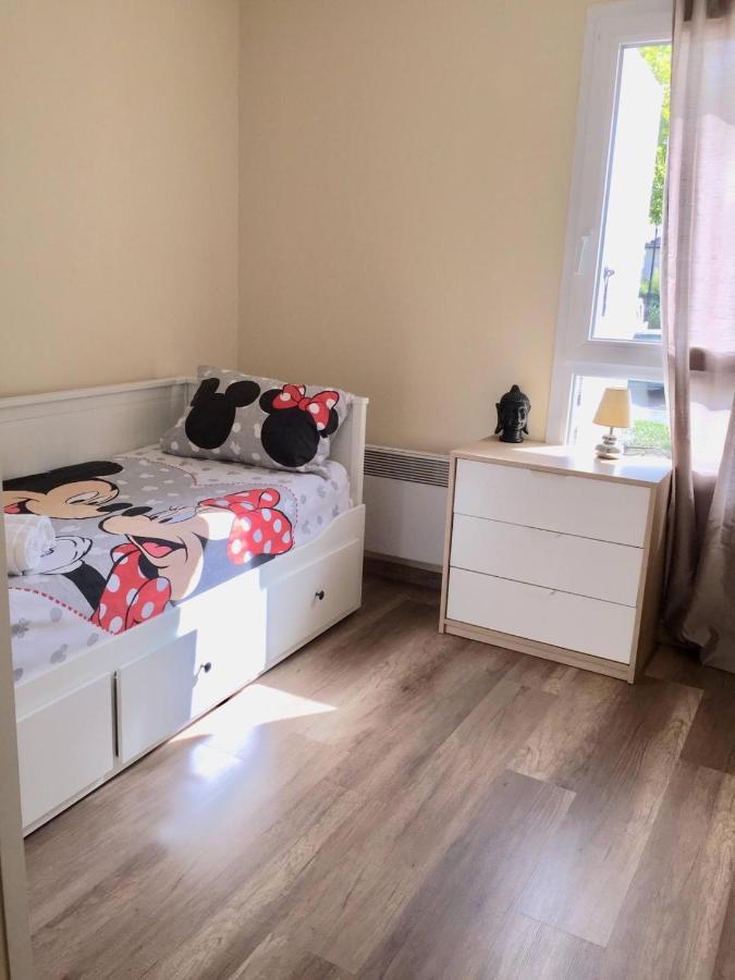 Appartement Eco 6 Personnes Magny-le-Hongre Eksteriør billede